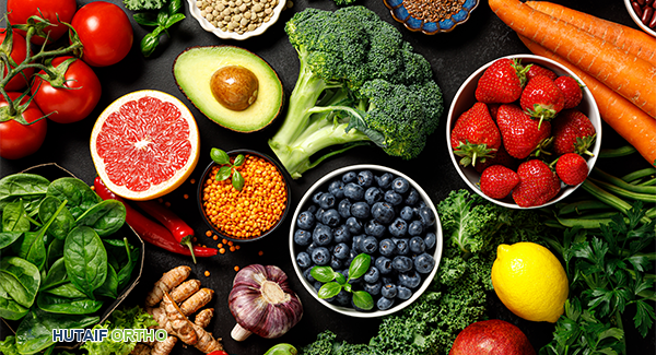 صورة توضيحية لـ أسرار المائدة الصحية لمفاصل قوية: دليلك الشامل من الأستاذ الدكتور محمد هطيف في صنعاء