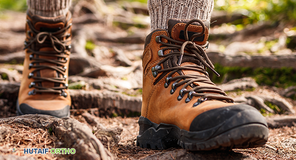 صورة توضيحية لـ كيف تمارس الرياضة وأنت جالس على أريكتك: دليل الأستاذ الدكتور محمد هطيف للياقة البدنية في المنزل بصنعاء