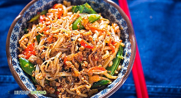 صورة توضيحية لـ التهاب المفاصل الروماتويدي: دليل شامل للتشخيص والعلاج والتعافي مع الأستاذ الدكتور محمد هطيف في صنعاء