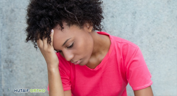 صورة توضيحية لـ معززات المزاج لمرضى التهاب المفاصل: دليل شامل للرفاهية النفسية والجسدية