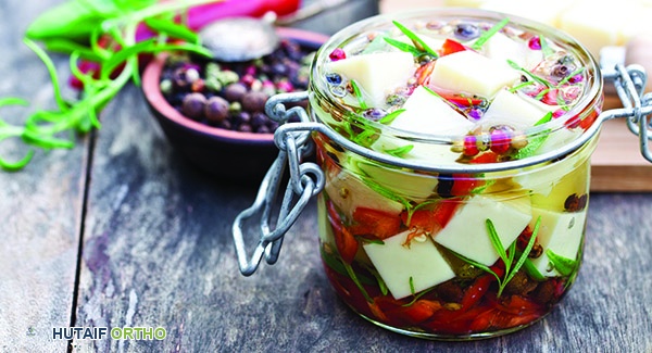 جبنة متبلة مقبلات صحية