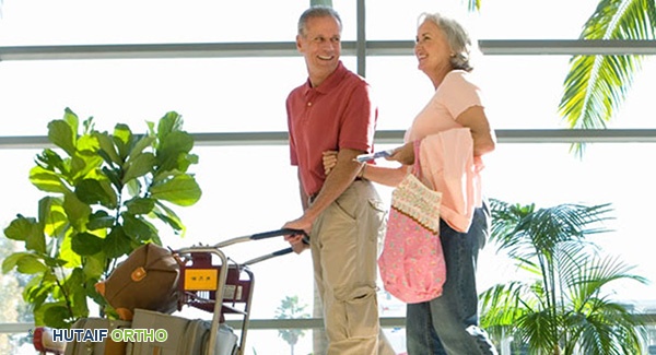 صورة توضيحية لـ نصائح خبراء الأستاذ الدكتور محمد هطيف لرحلات مريحة مع التهاب المفاصل