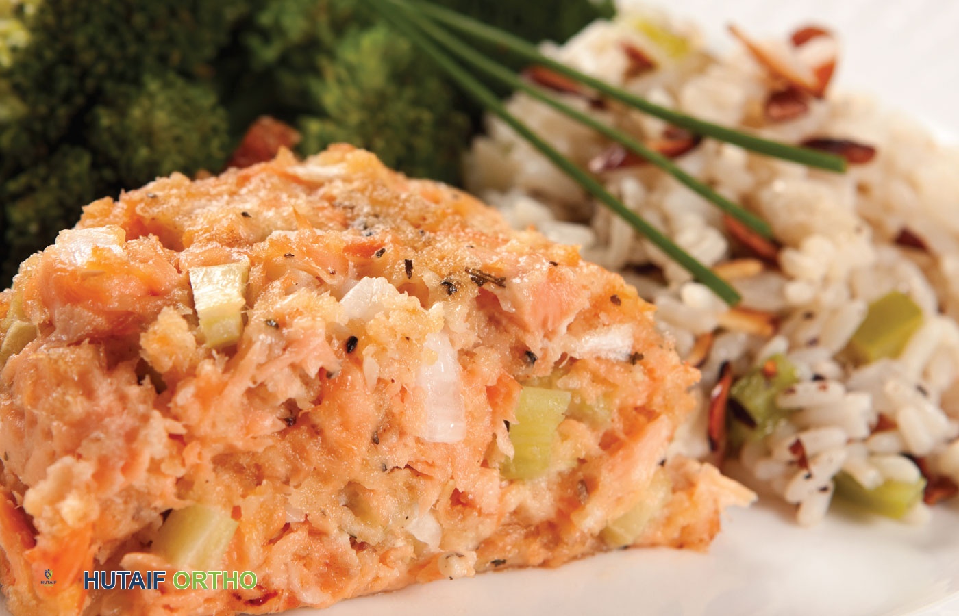 سمك السلمون والشوفان: وصفة صحية لمكافحة التهاب المفاصل وتعزيز صحة العظام