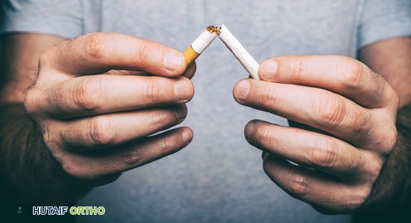 صورة توضيحية لـ عائلة التهاب الفقار: دليل شامل لفهم الأعراض والتشخيص والعلاج في اليمن