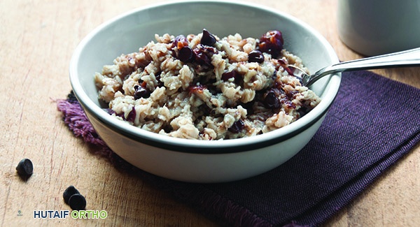 صورة توضيحية لـ التغذية المضادة للالتهابات وصحة المفاصل: دليل شامل من الأستاذ الدكتور محمد هطيف في صنعاء