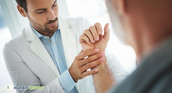 صورة توضيحية لـ علاج التهاب المفاصل الروماتويدي: دليل شامل من الأستاذ الدكتور محمد هطيف في صنعاء