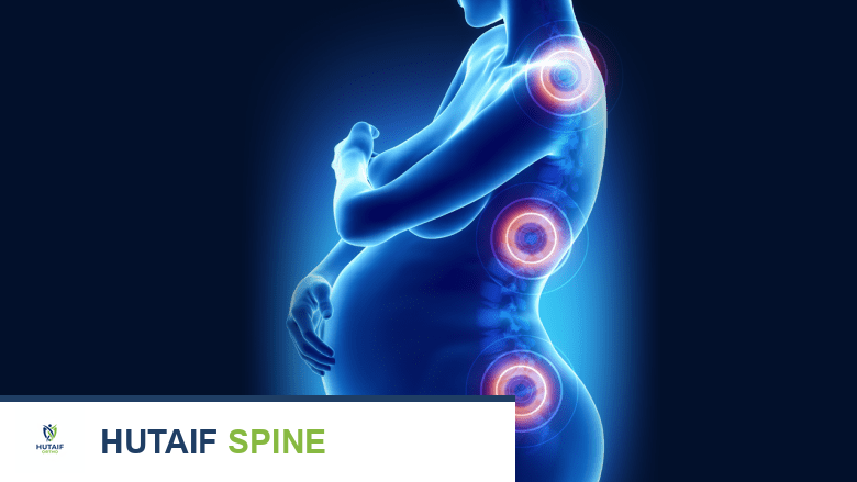 تصوير ثلاثي الأبعاد لامرأة حامل مع دوائر حمراء على عمودها الفقري.