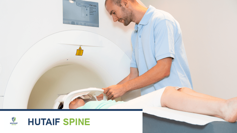 An illusrtration showing technician helping a person with the MRI.