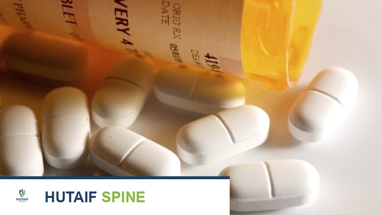 صورة توضيحية لـ علاج تضيق القناة الشوكية القطنية: دليل شامل من الأستاذ الدكتور محمد هطيف في صنعاء