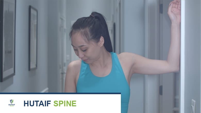 صورة توضيحية لـ تمارين إطالة الرقبة: دليلك الشامل لتخفيف الألم والوقاية منه مع الأستاذ الدكتور محمد هطيف