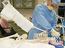 صورة توضيحية لـ إصلاح وتر تحت الكتف بالمنظار في صنعاء: دليل شامل من الأستاذ الدكتور محمد هطيف