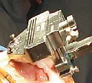 كشف الأسطح المفصلية التالفة