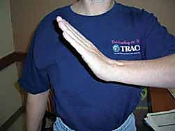 عملية دمج المفصل الزورقي المربعي المنحرف STT Fusion